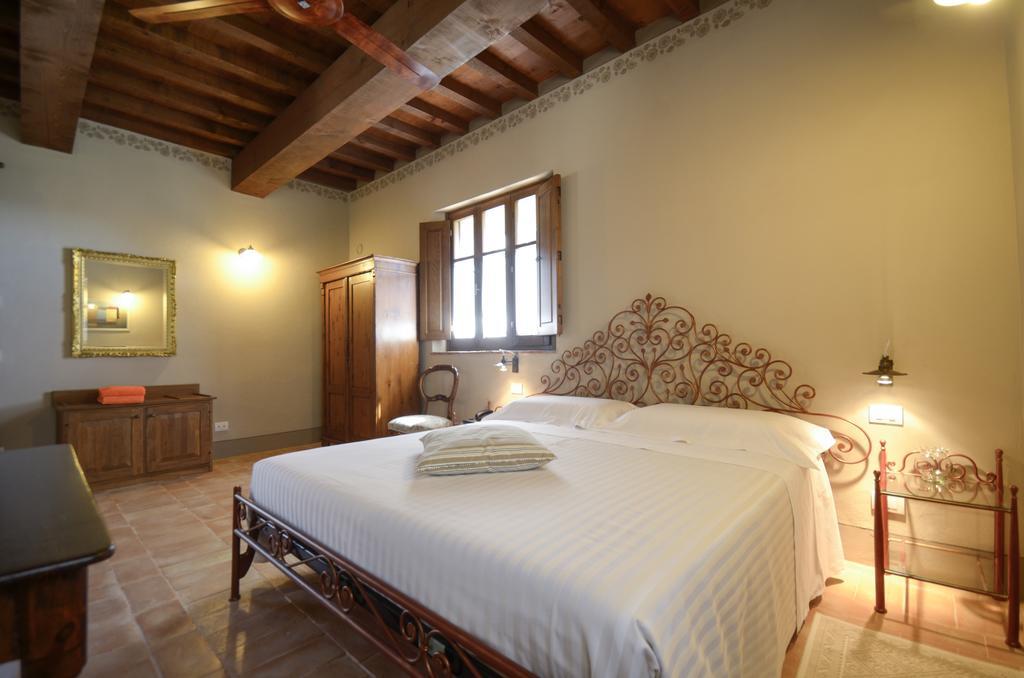 Podere Carceroni Guest House Poggi del Sasso Стая снимка